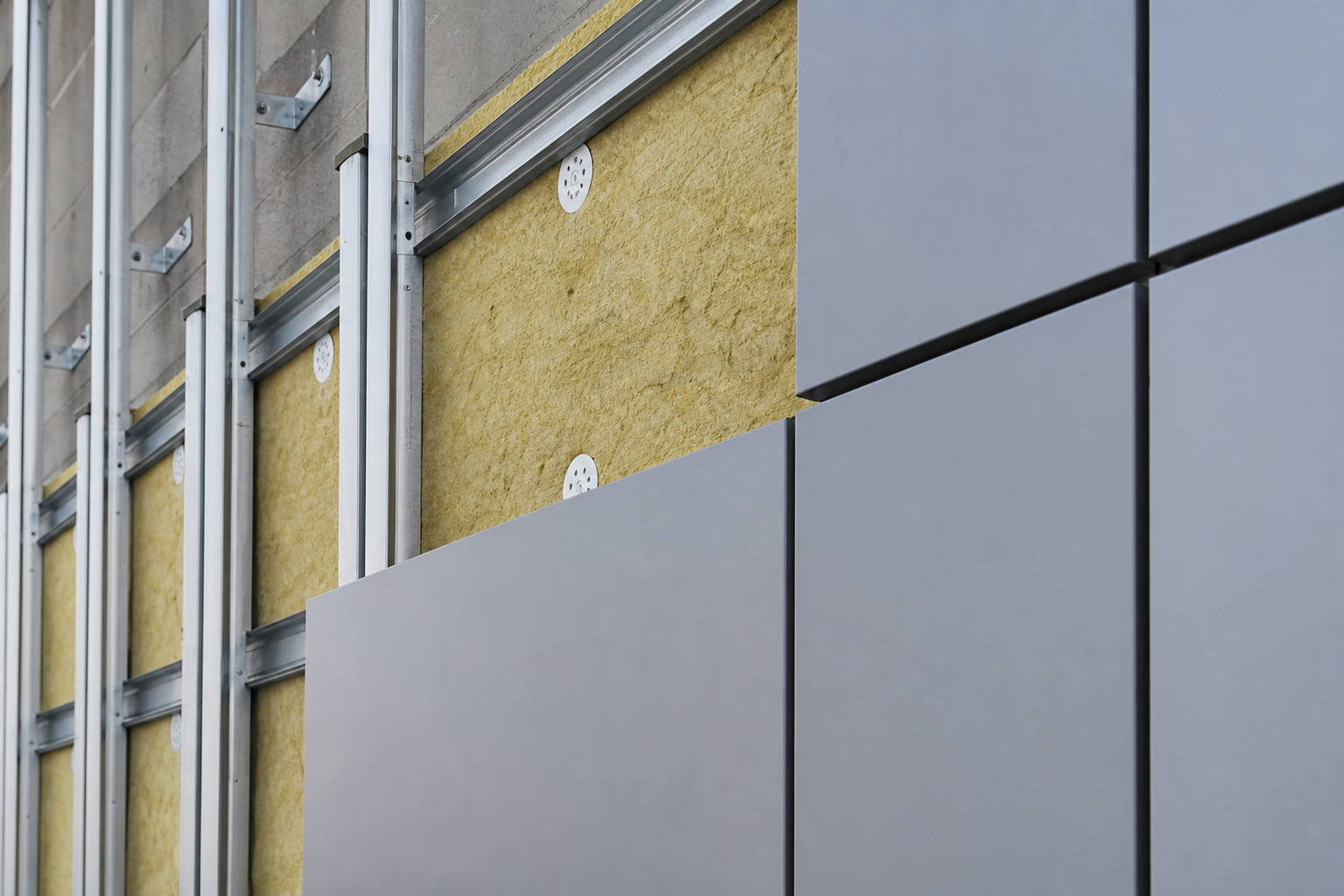 Aluminium composite cladding installation
